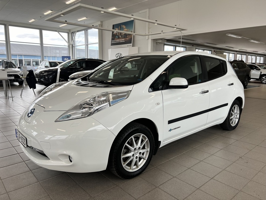 Nissan Leaf Acenta 24 kwh Solar 6,6 kW charger **KORKO ALK 2.99% + KULUT!**JRKIHINTAINEN SHKAUTO!**, vm. 2014, 88 tkm (1 / 12)