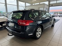 Citroen C5 HDi 136 Confort Tourer Automaatti, vm. 2010, 220 tkm (4 / 10)