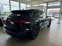 Audi e-tron Advanced 55 quattro S line black edition **KORKO ALK 2.99% + KULUT!**B&O, ACC, VIRTUAALIPEILIT, MATRIX-LED, ILMA-ALUSTA!**, vm. 2022, 54 tkm (5 / 19)